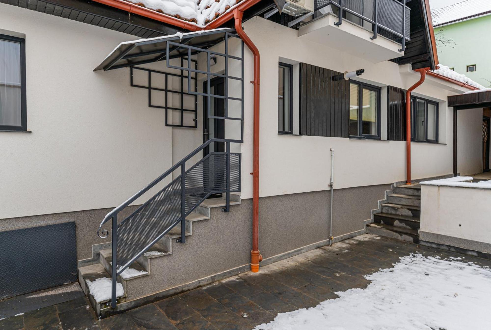 Sun Villas Accommodation Brašov Exteriér fotografie